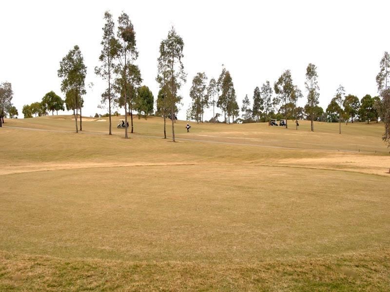 Macquarie Links NSW 2565