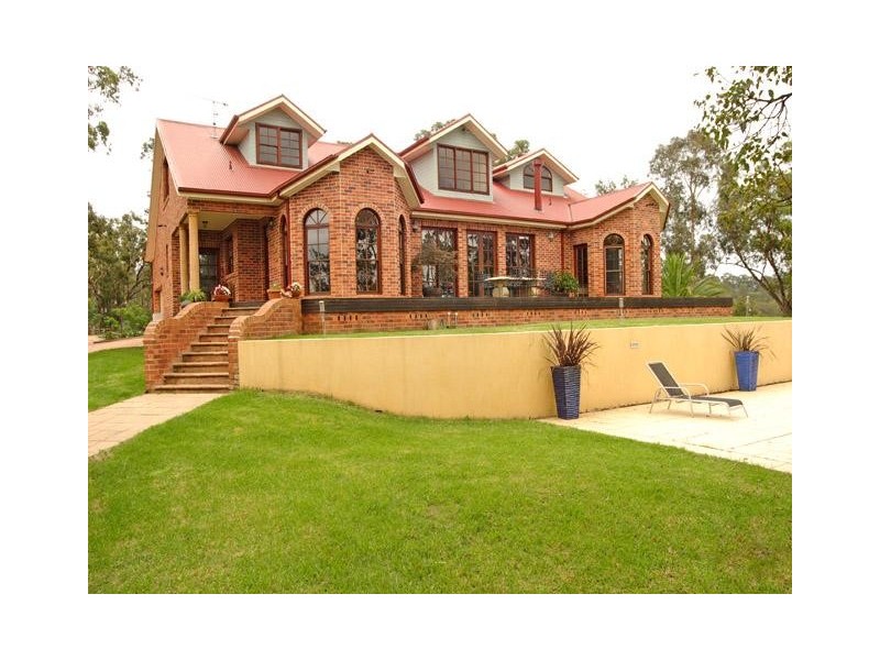 The Oaks NSW 2570