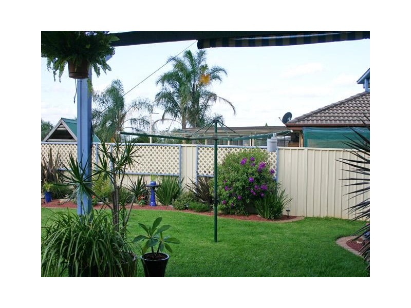 44 Southdown rd, Elderslie NSW 2570