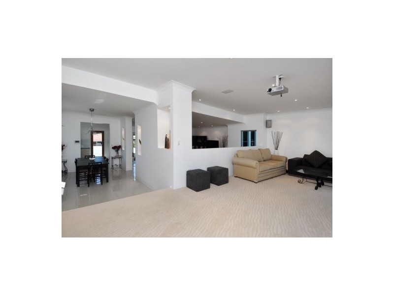 27 Sunshine Boulevard, Broadbeach Waters QLD 4218