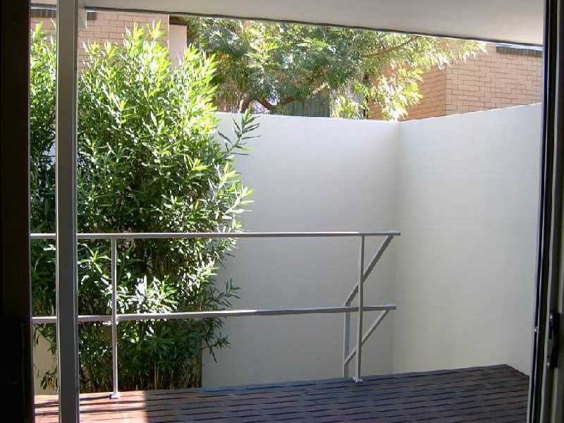 1/30 Peninsular Drive, Surfers Paradise QLD 4217