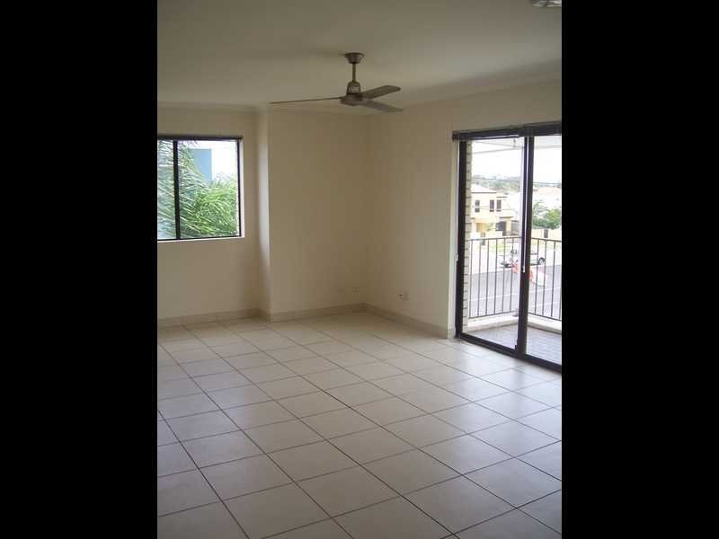 Unit 17 “Nobby’ 2269 Gold Coast Highway, Mermaid Beach QLD 4218