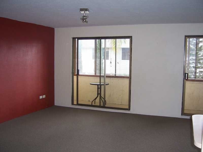 5/10 Duet Drive, Mermaid Waters QLD 4218