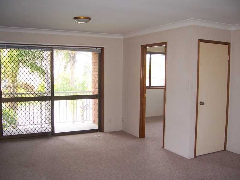 6/13 Duet Drive, Mermaid Waters QLD 4218
