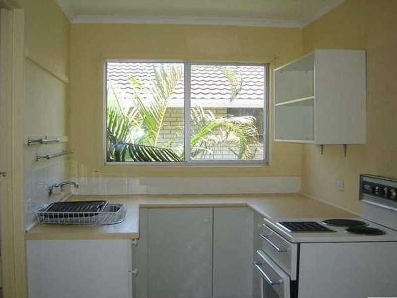 5/7 Surf Parade, Broadbeach QLD 4218