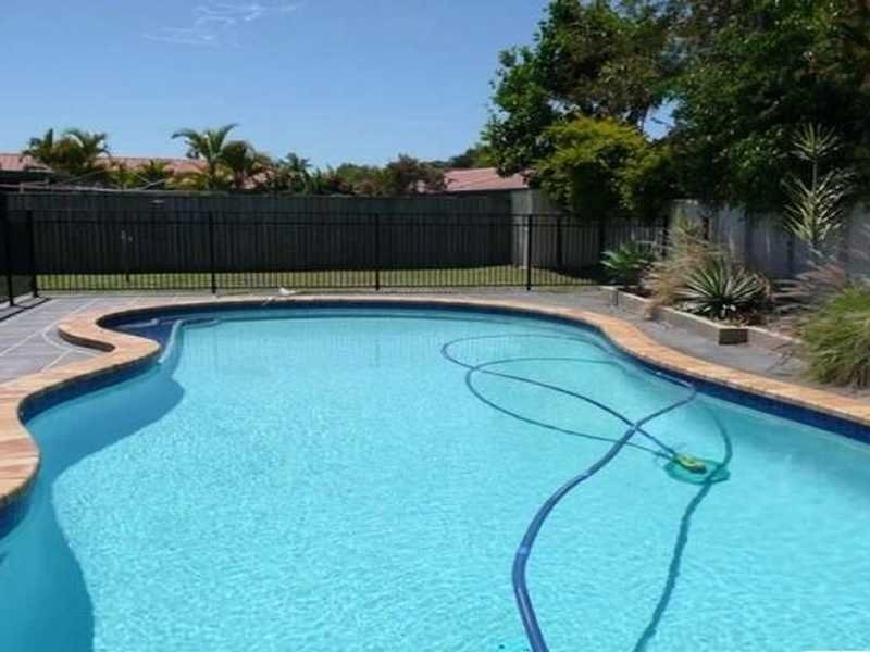 3 Launch Drive, Mermaid Waters QLD 4218