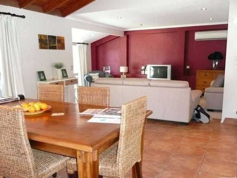 3 Launch Drive, Mermaid Waters QLD 4218