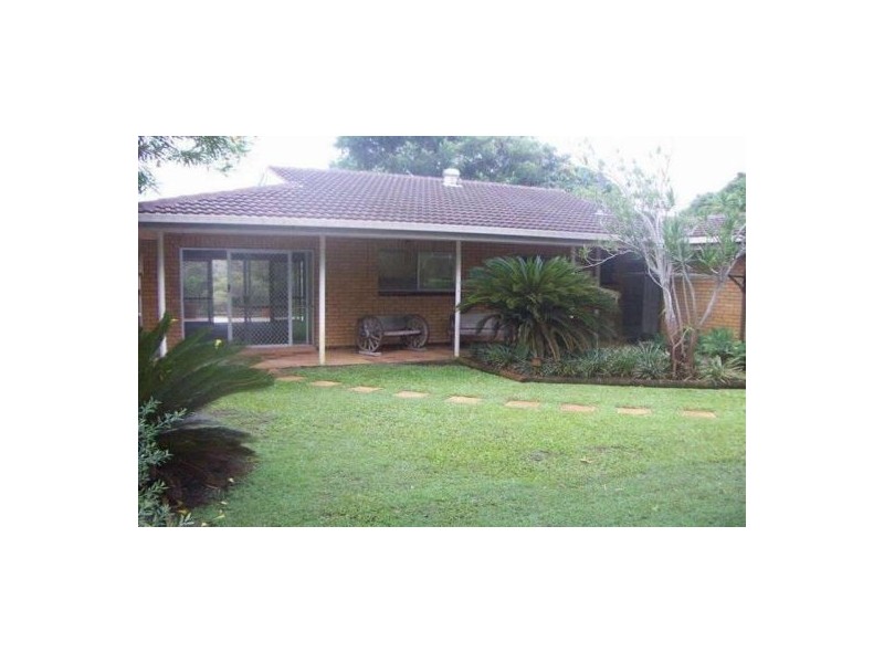 44 Savoy Drive, Broadbeach Waters QLD 4218