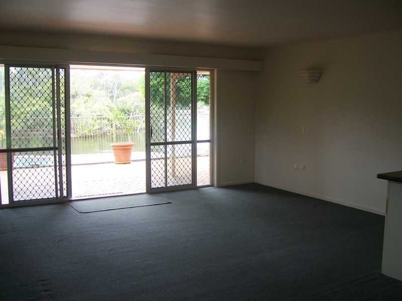 44 Savoy Drive, Broadbeach Waters QLD 4218