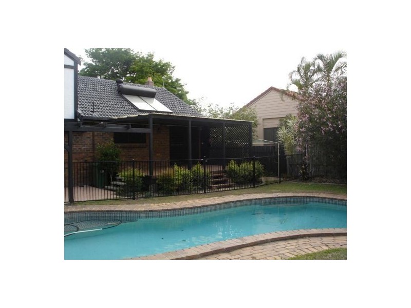 40 Fairsky Avenue, Mermaid Waters QLD 4218