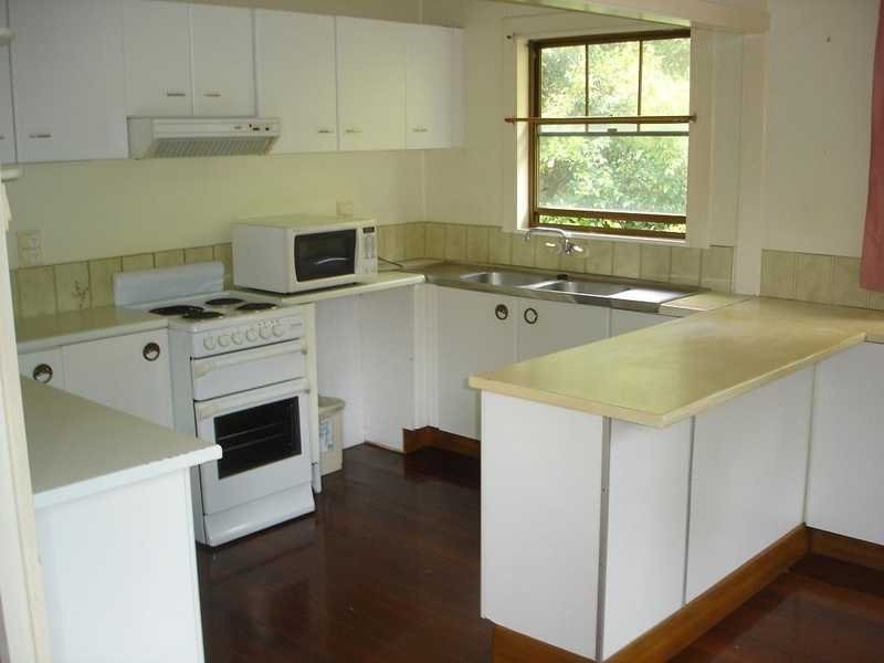 25 Second Avenue, Broadbeach QLD 4218
