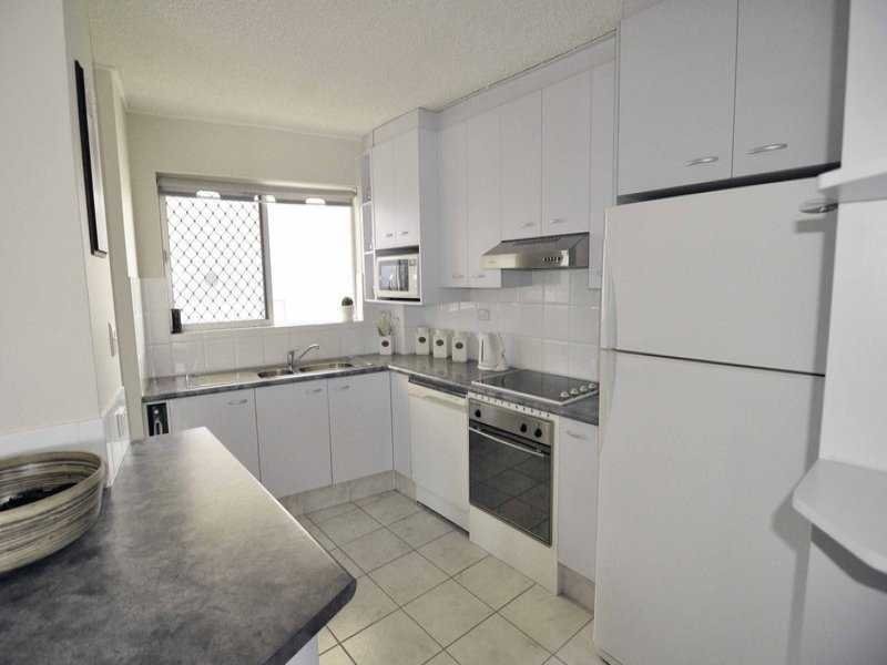 10/68 The Esplande, Burleigh Heads QLD 4220