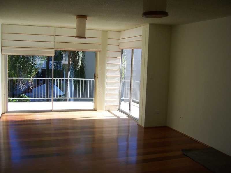 3/250 The Esplanade, Burleigh Heads QLD 4220