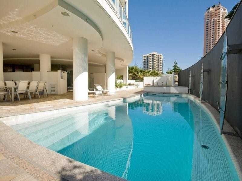 19/132 Old Burleigh Road, Broadbeach QLD 4218