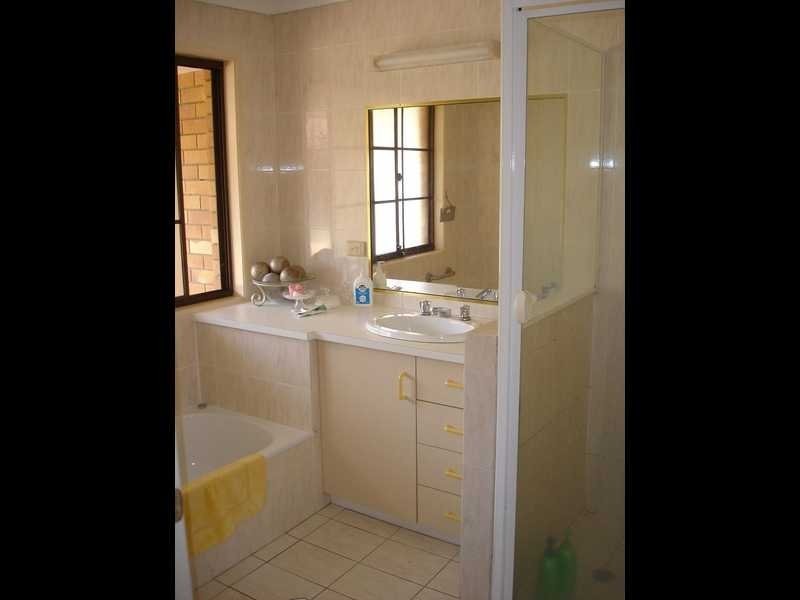 62/12 Landau Court, Miami QLD 4220