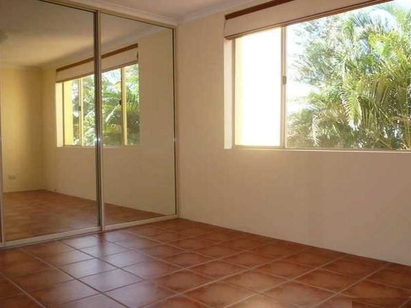 7/10 Dudley Street, Mermaid Beach QLD 4218