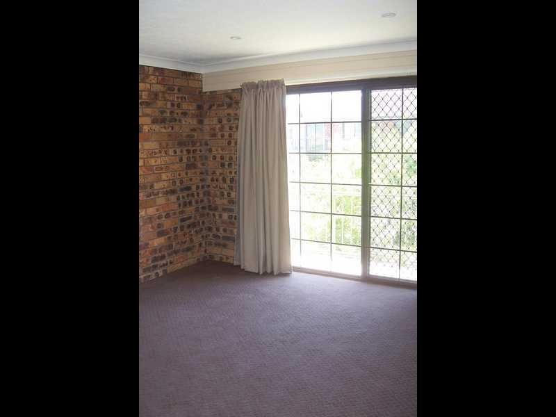 8/16 Duet Drive, Mermaid Waters QLD 4218