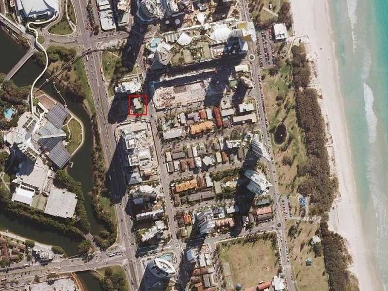 1/66 Surf Parade, Broadbeach QLD 4218