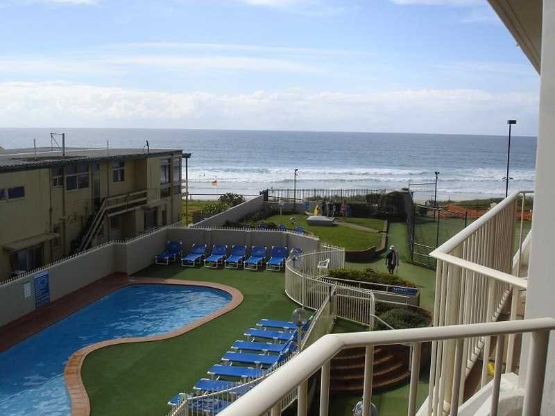 2D/50 Old Burleigh Road, Broadbeach QLD 4218