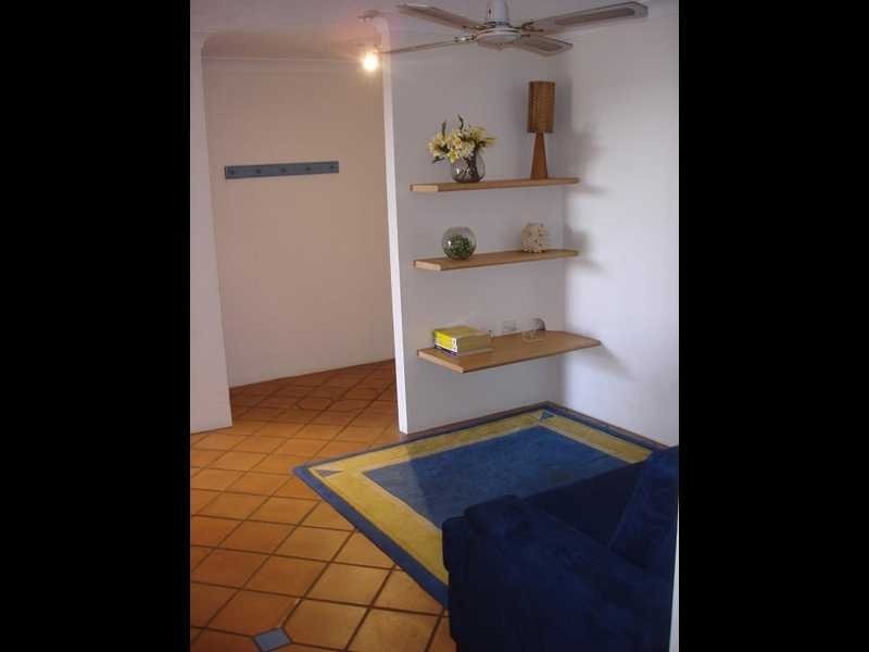 2D/50 Old Burleigh Road, Broadbeach QLD 4218