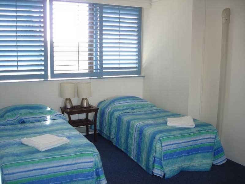 2D/50 Old Burleigh Road, Broadbeach QLD 4218