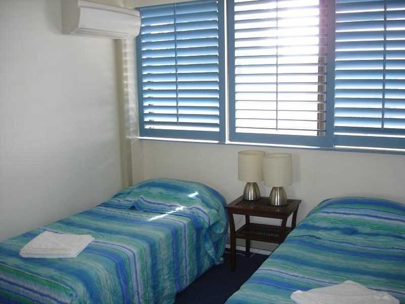 2D/50 Old Burleigh Road, Broadbeach QLD 4218