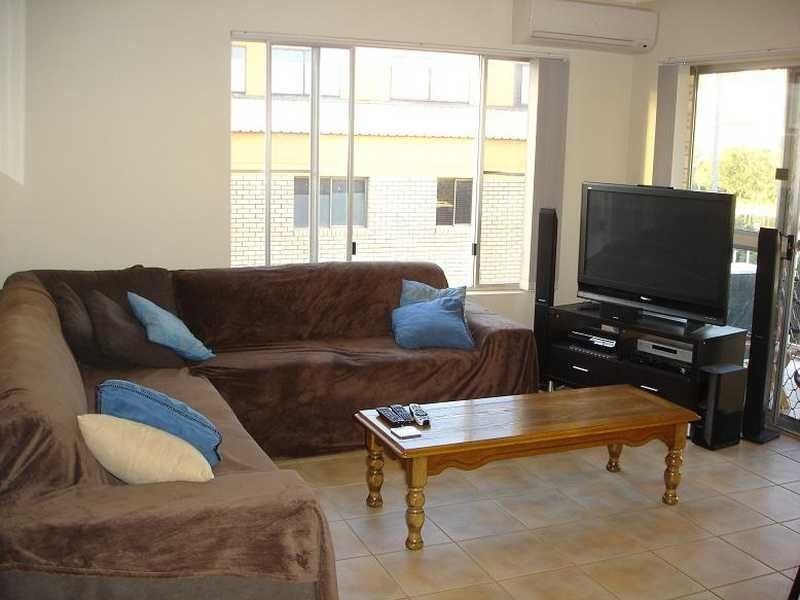 5/1 Miami Key, Broadbeach Waters QLD 4218