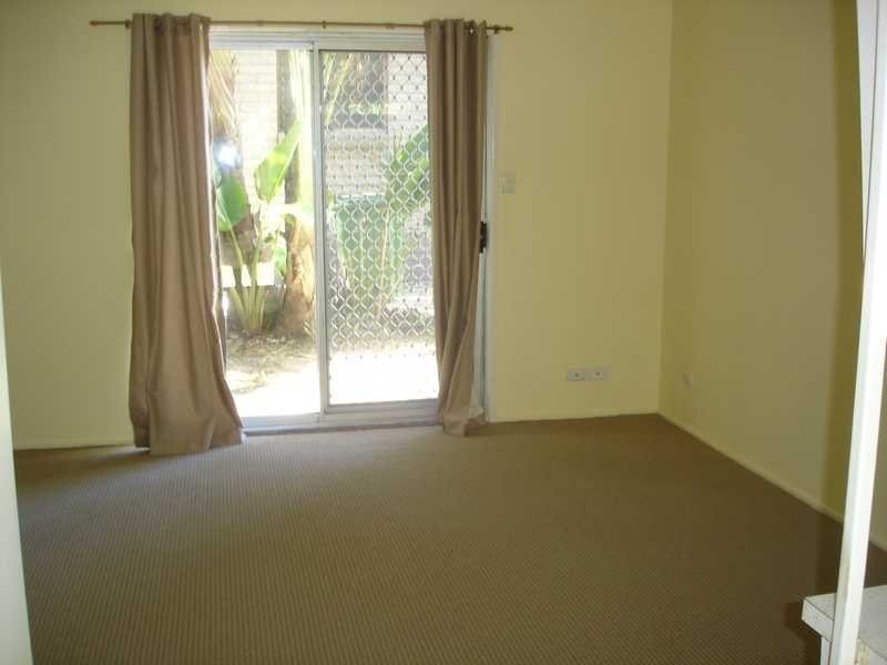 1/11 Cronin Avenue, Main Beach QLD 4217