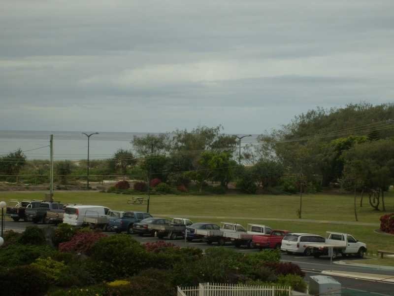 9/137 Old Burleigh Road, Broadbeach QLD 4218