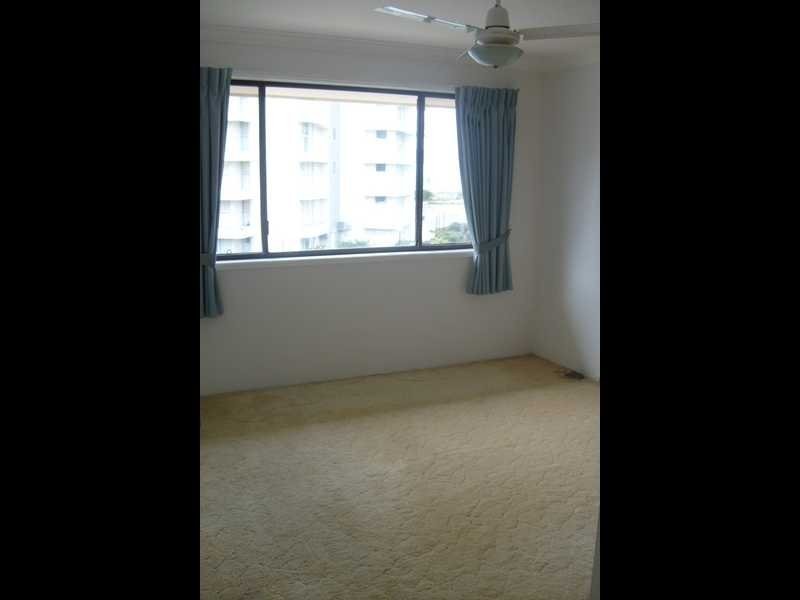 9/137 Old Burleigh Road, Broadbeach QLD 4218