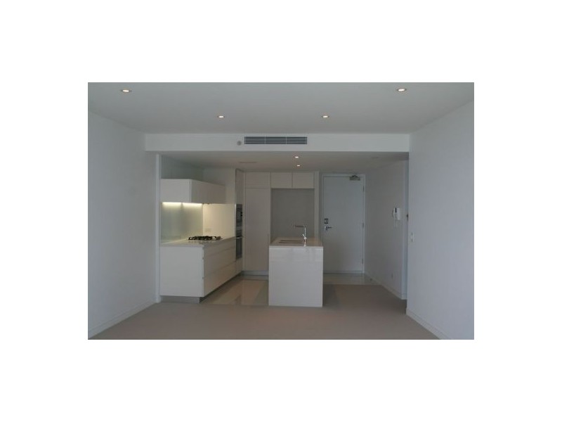 22106/21 Elizabeth Avenue, Broadbeach QLD 4218