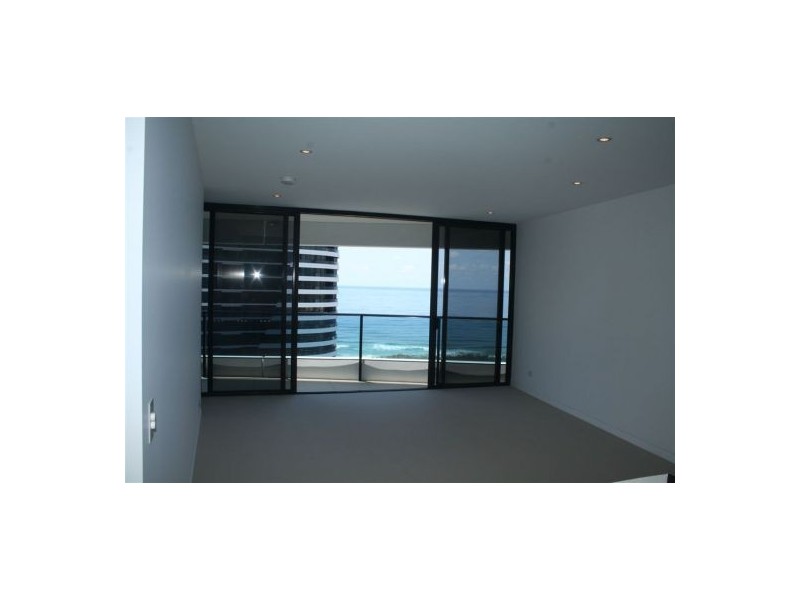 22106/21 Elizabeth Avenue, Broadbeach QLD 4218
