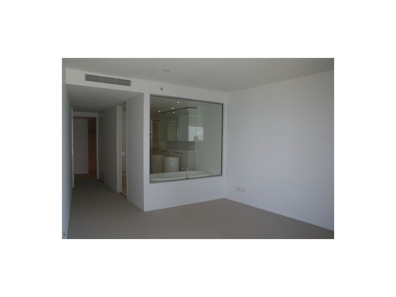 22106/21 Elizabeth Avenue, Broadbeach QLD 4218