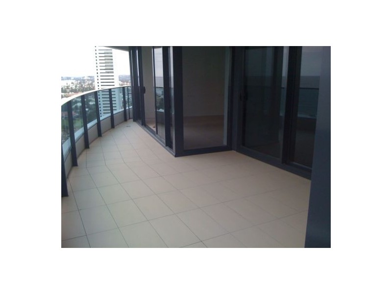 22106/21 Elizabeth Avenue, Broadbeach QLD 4218