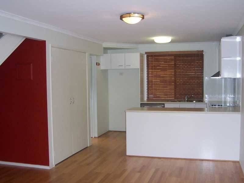 1/77 Sunshine Parade, Miami QLD 4220