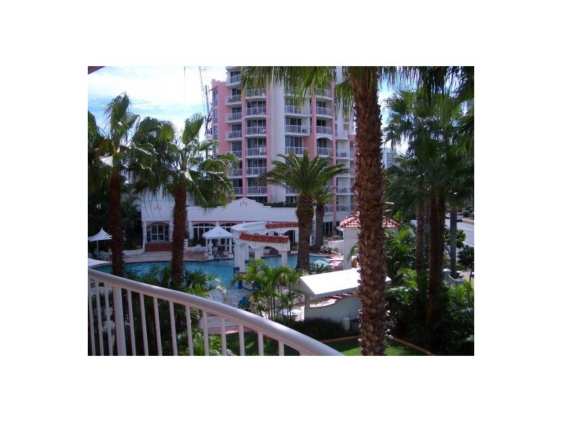 1023/2633 Gold Coast Highway, Broadbeach QLD 4218