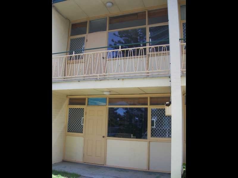 4/181 Old Burleigh Road, Broadbeach QLD 4218