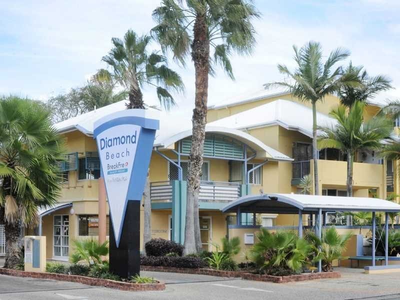 10 Alexandra Avenue, Broadbeach QLD 4218