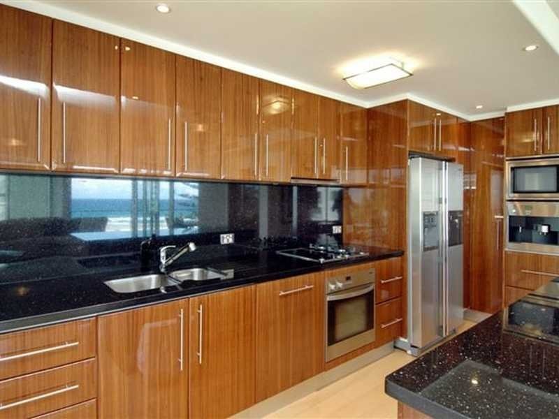 Unit 4/30 Garfield Terrace, Surfers Paradise QLD 4217