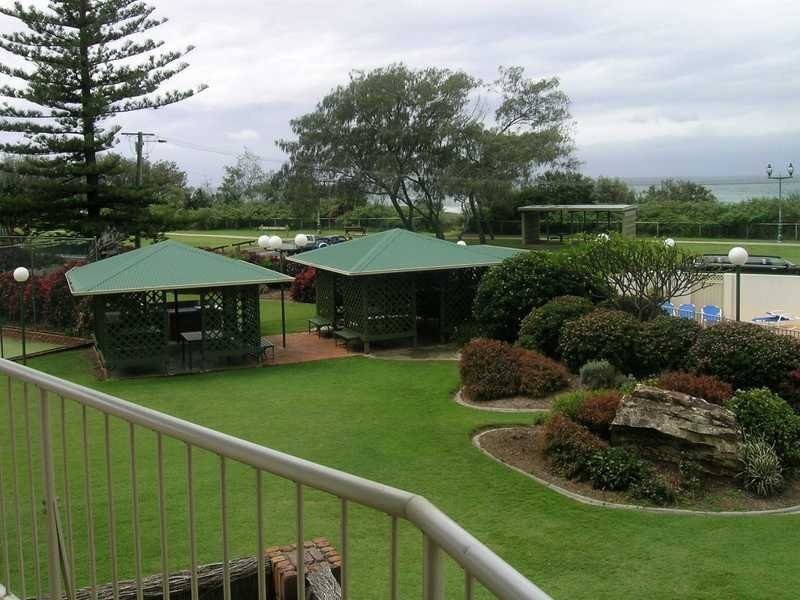 Unit 4/67 Broadbeach Boulevard, Broadbeach QLD 4218