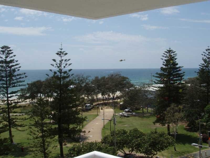 Apt 601/157 Old Burleigh Road, Broadbeach QLD 4218