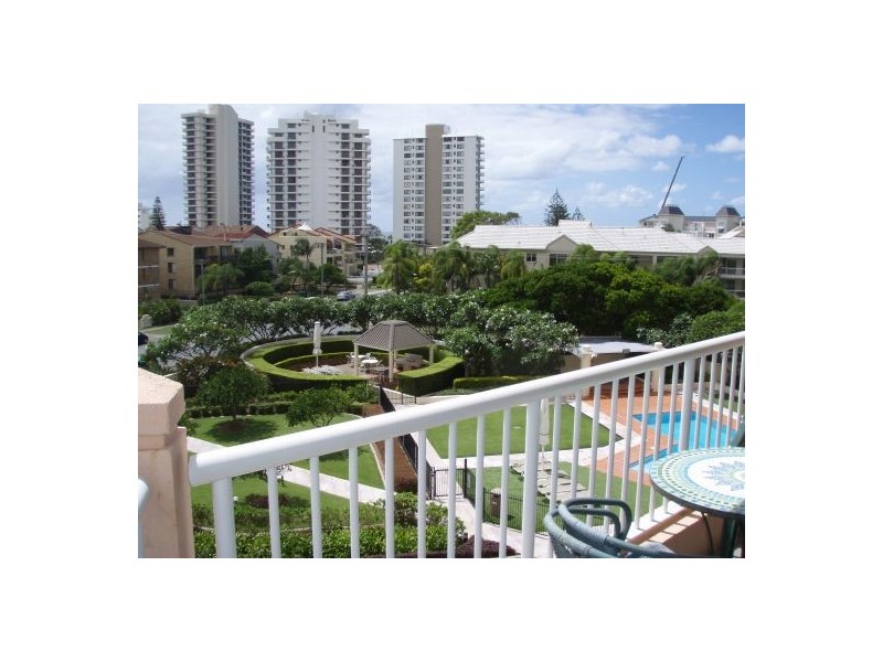 12/129 Surf Parade, Broadbeach QLD 4218