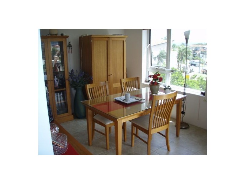 12/129 Surf Parade, Broadbeach QLD 4218