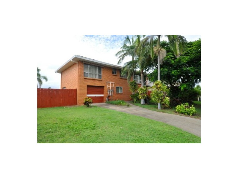 19 Huon Crescent, Runaway Bay QLD 4216