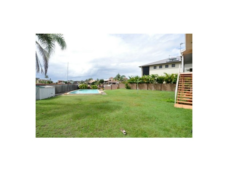 19 Huon Crescent, Runaway Bay QLD 4216