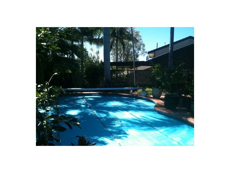 16 Kerria Court, Ashmore QLD 4214