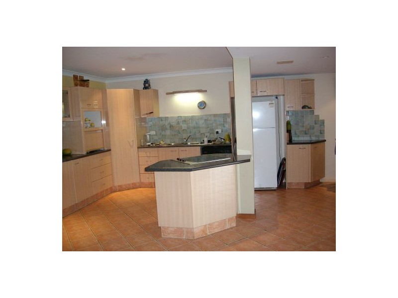36 T E Peters Drive, Broadbeach Waters QLD 4218