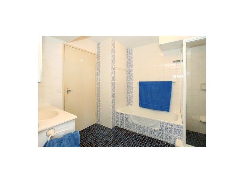 11D/2 Riverview Parade, Surfers Paradise QLD 4217