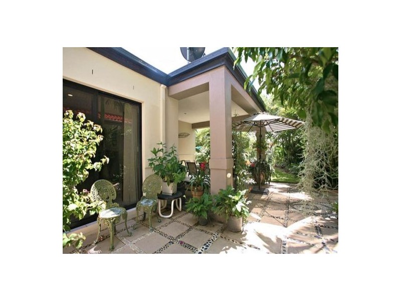 6 Fan Road, Robina QLD 4226