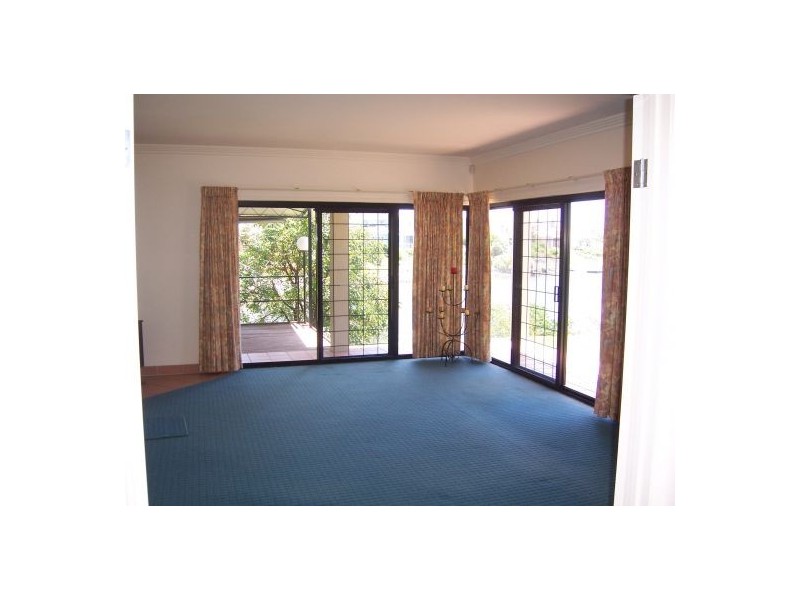 35 Notredame Court, Varsity Lakes QLD 4227